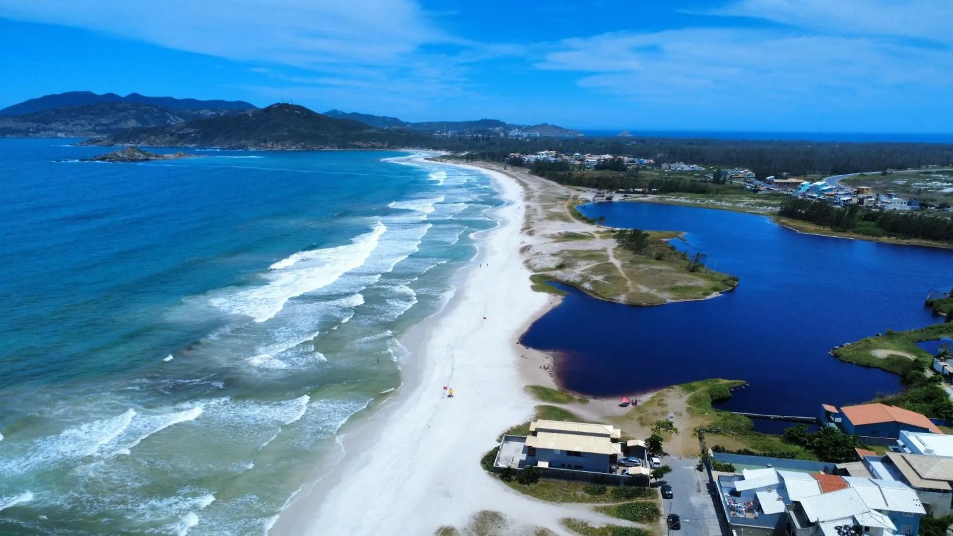 Bayshore Loft Cabo Frío 0*,  Brasil